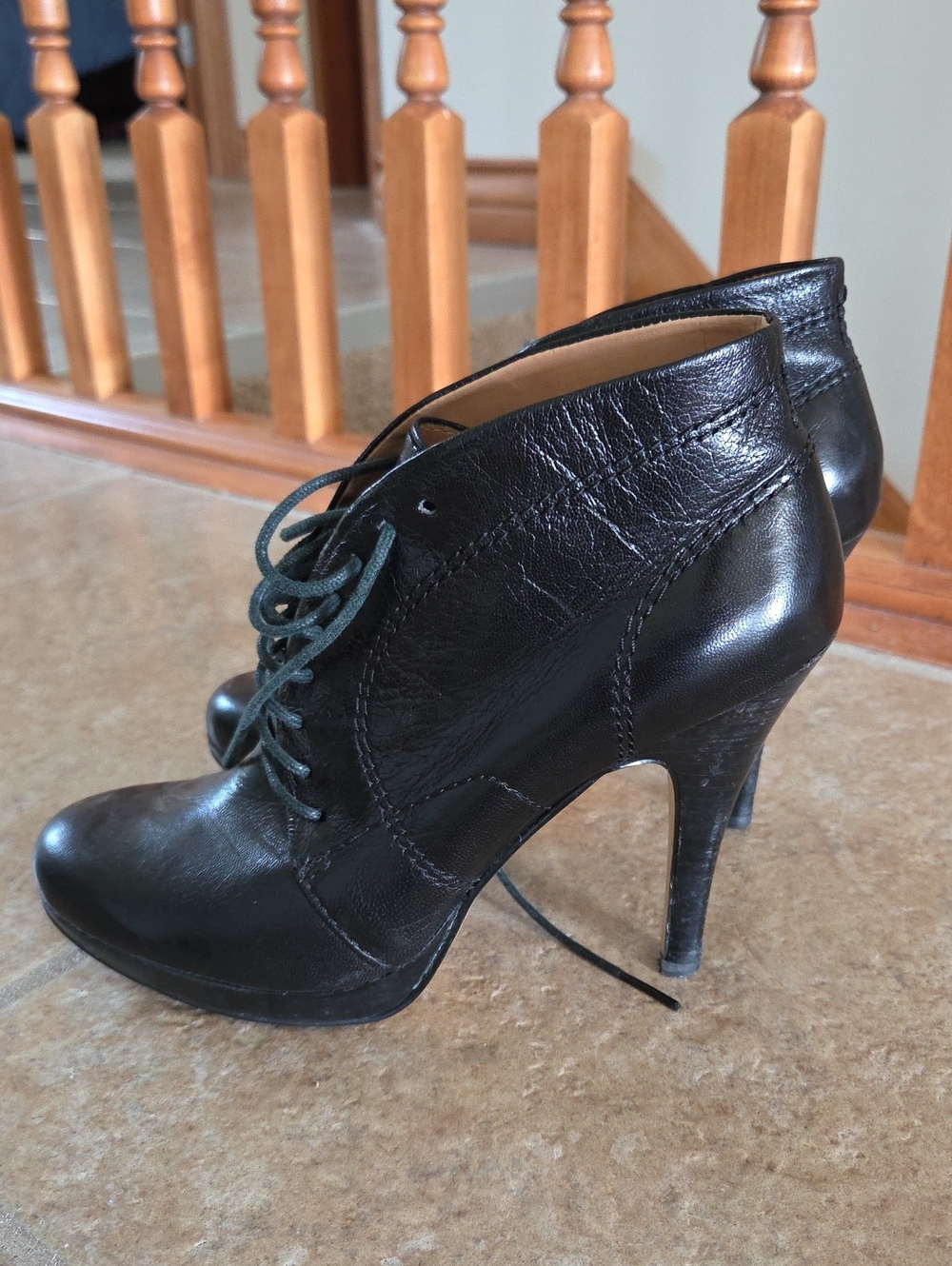 Nine West Black Leather Lace-Up Ankle Boots